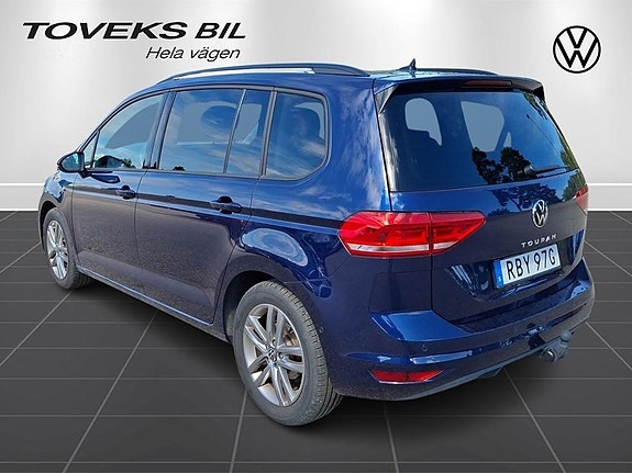 Volkswagen Touran 5 of 23