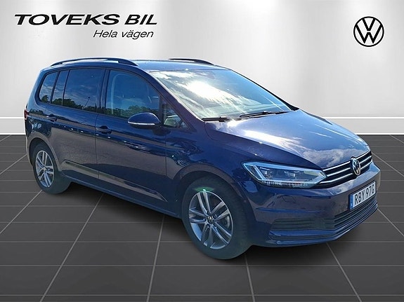 Volkswagen Touran 7 of 23