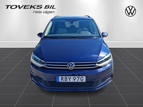 Volkswagen Touran 8 of 23