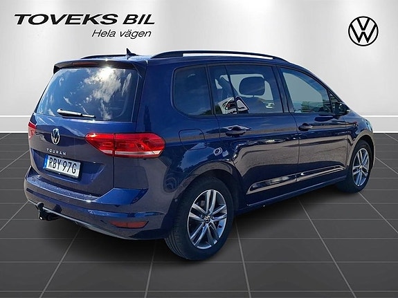 Volkswagen Touran 3 of 23