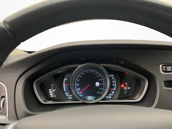 Volvo V40 25 of 30