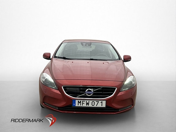 Volvo V40 2 of 30