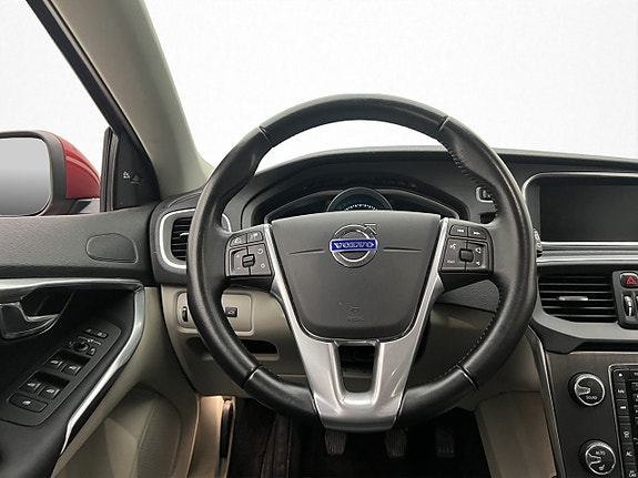 Volvo V40 14 of 30