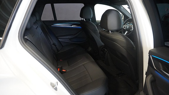 BMW 530e 11 of 27