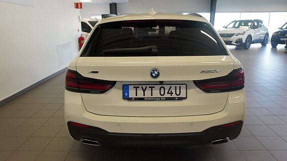 BMW 530e 4 of 27