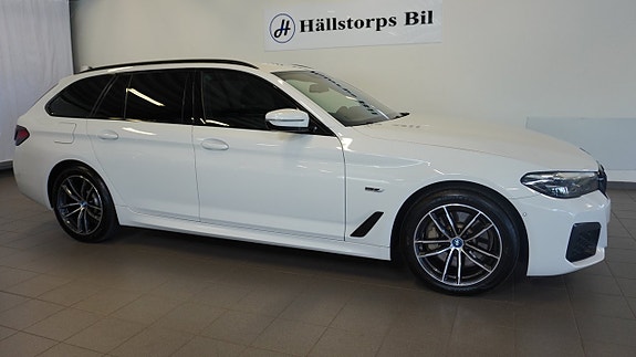 BMW 530e 2 of 27