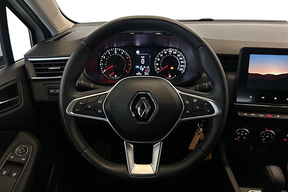 Renault Clio 11 of 22