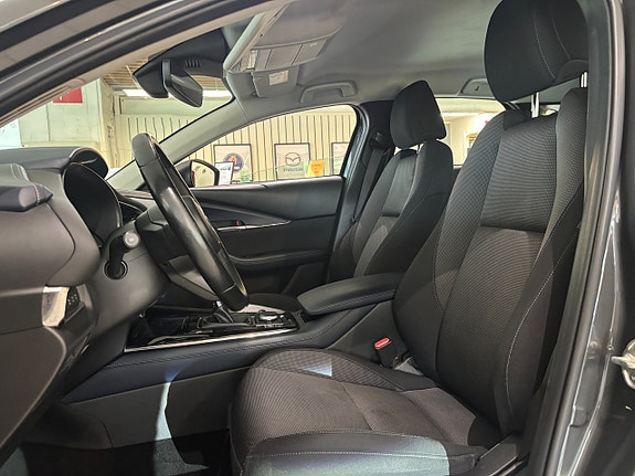 Mazda CX-30 12 of 25