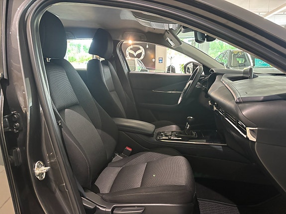 Mazda CX-30 13 of 25
