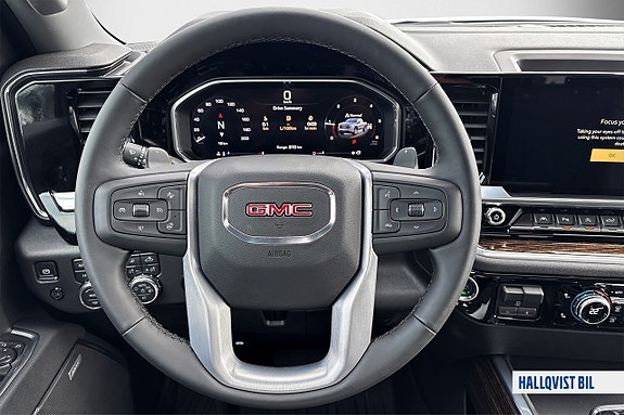 GMC Sierra 18 of 28