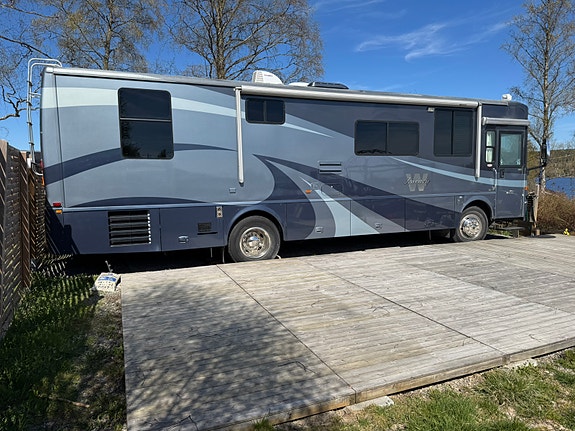 Winnebago Journey 34H 4 of 26