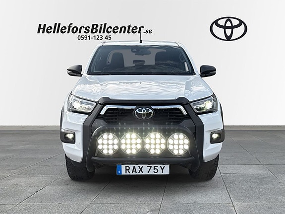Toyota HiLux 5 of 19