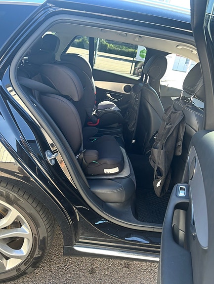 Mercedes-Benz C220 7 of 11