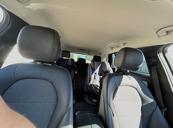 Mercedes-Benz C220 8 of 11