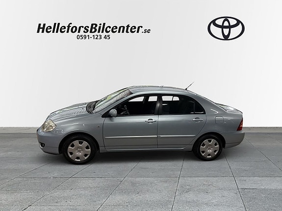Toyota Corolla 3 of 19