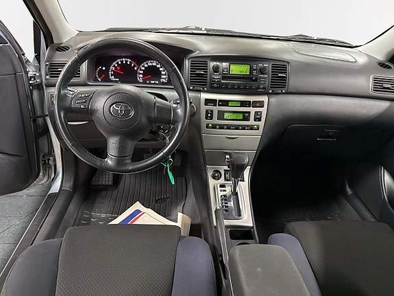 Toyota Corolla 8 of 19