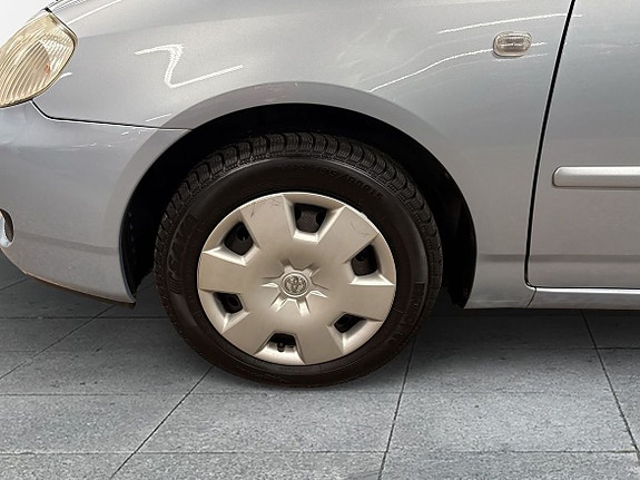 Toyota Corolla 16 of 19