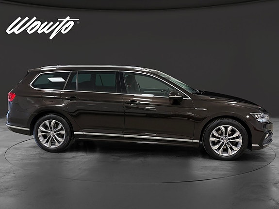 Volkswagen Passat 3 of 18