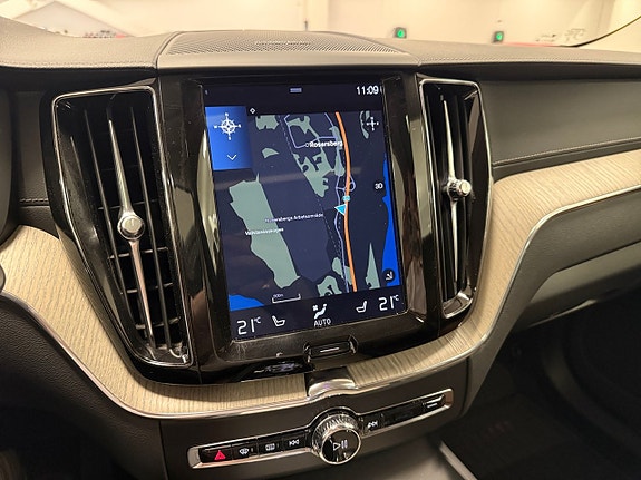 Volvo XC60 16 of 20