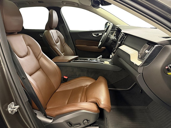 Volvo XC60 10 of 20