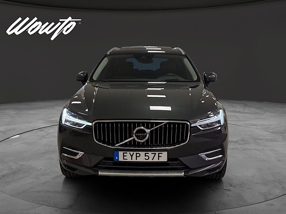 Volvo XC60 2 of 20