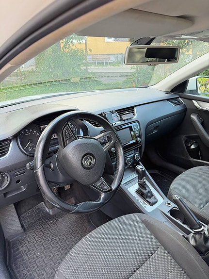 Skoda Octavia 4 of 8