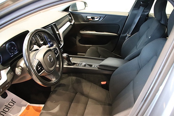 Volvo V60 11 of 15