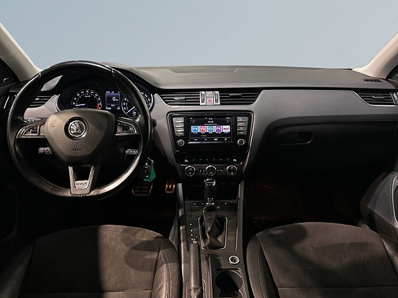 Skoda Octavia Scout 8 of 21