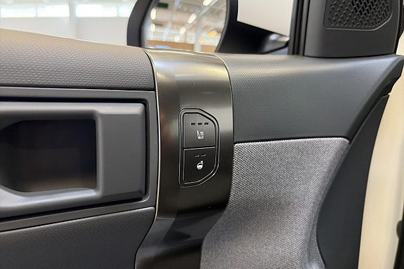 Kia EV3 15 of 18