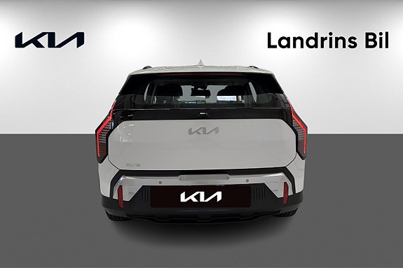 Kia EV3 5 of 18