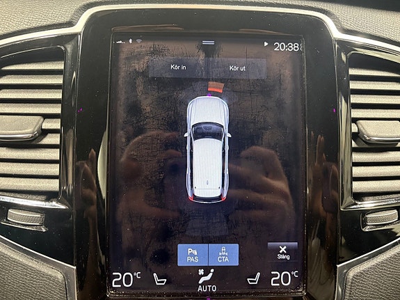 Volvo XC90 15 of 19