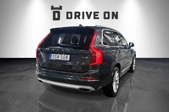 Volvo XC90 4 of 19