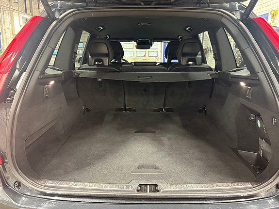 Volvo XC90 12 of 19