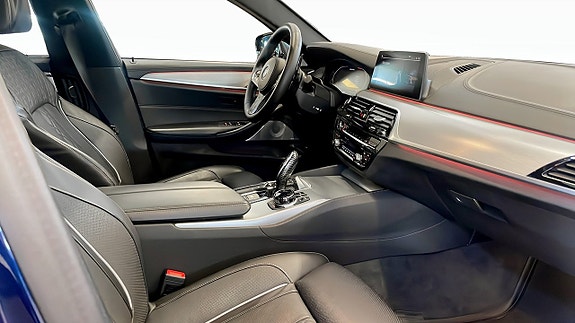 BMW M5 3 of 11