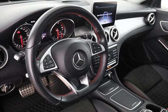 Mercedes-Benz CLA200 12 of 30