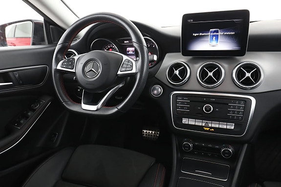 Mercedes-Benz CLA200 14 of 30