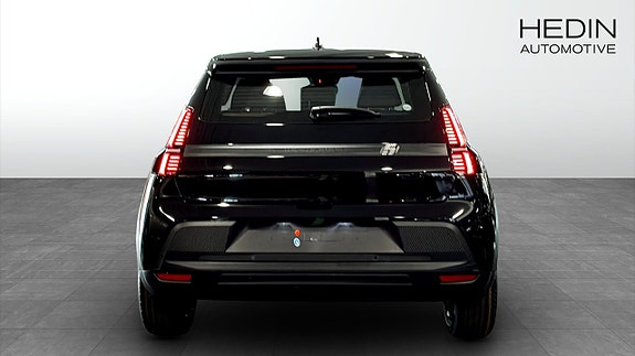 Renault 5 E-Tech 7 of 9