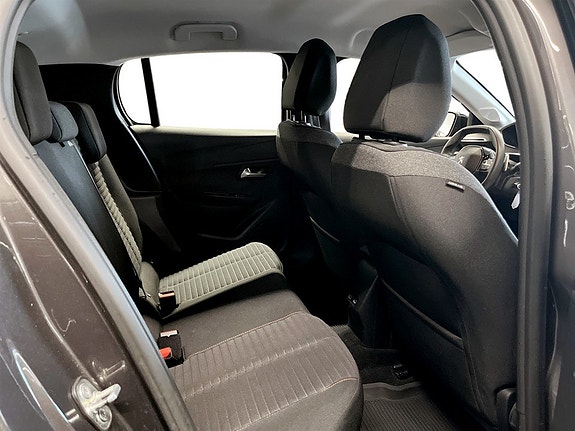Peugeot 208 11 of 15