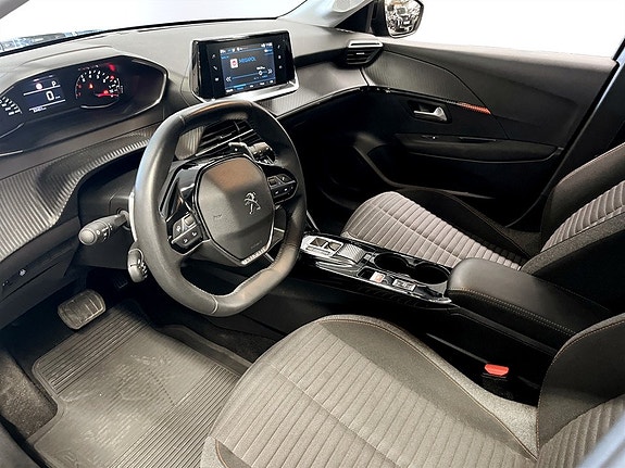 Peugeot 208 4 of 15