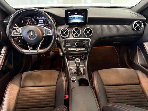 Mercedes-Benz A180 11 of 17