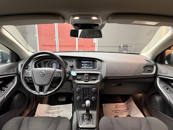 Volvo V40 Cross Country 8 of 19