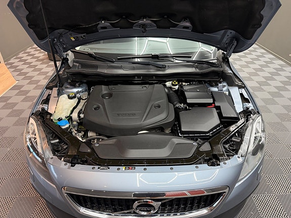Volvo V40 Cross Country 16 of 19