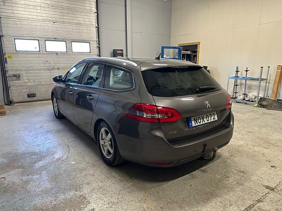 Peugeot 308 5 of 15