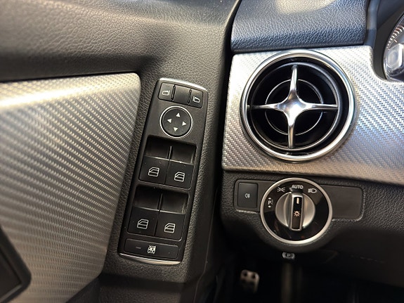 Mercedes-Benz GLK350 d 15 of 25