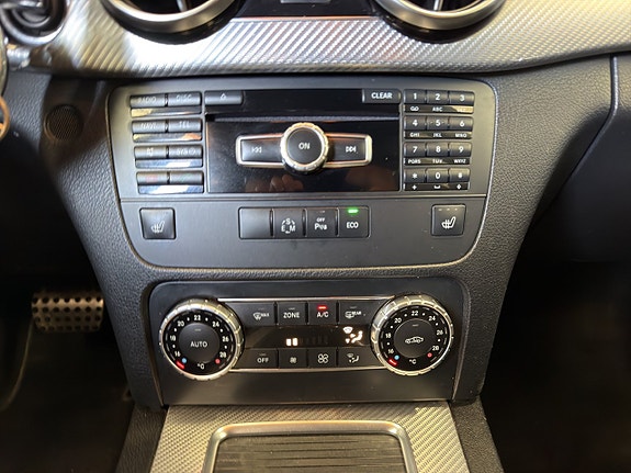 Mercedes-Benz GLK350 d 14 of 25