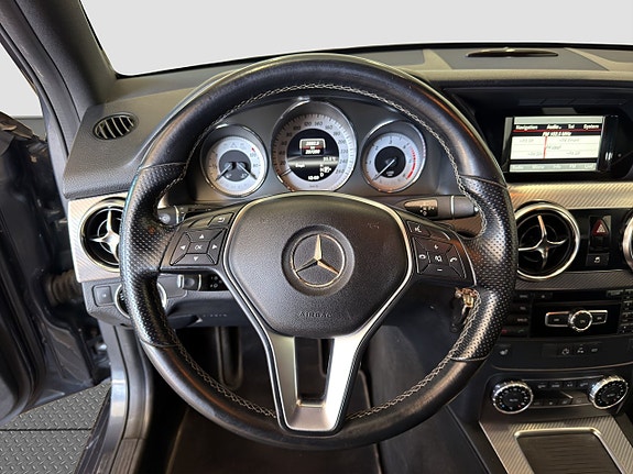 Mercedes-Benz GLK350 d 11 of 25