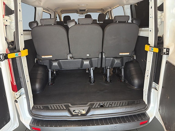 Ford Transit Custom 12 of 21