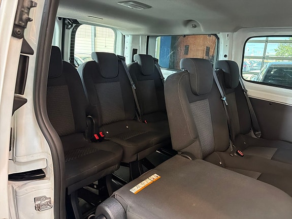Ford Transit Custom 19 of 21