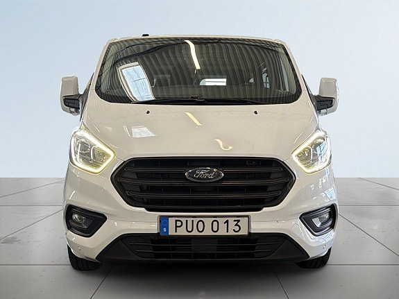Ford Transit Custom 2 of 21