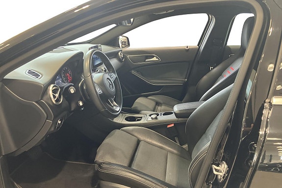 Mercedes-Benz A180 14 of 17